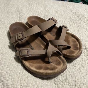 Cushionaire Sandals